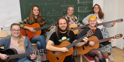 Weihnachtsgruß der Gitarren-Anfänger 2022